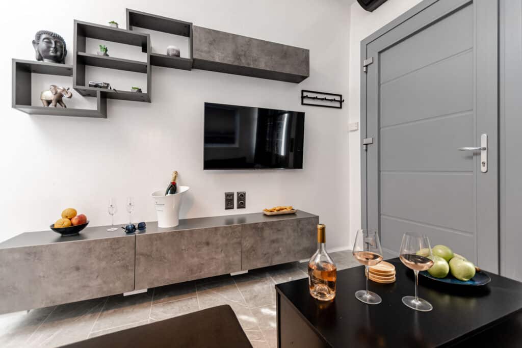 naxos hotels apartments fth town 20