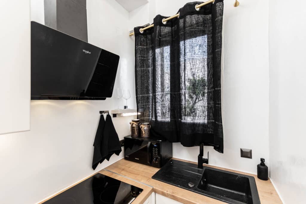 naxos hotels apartments fth town 36